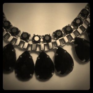Vintage 1960's choker.. drama that defined the era